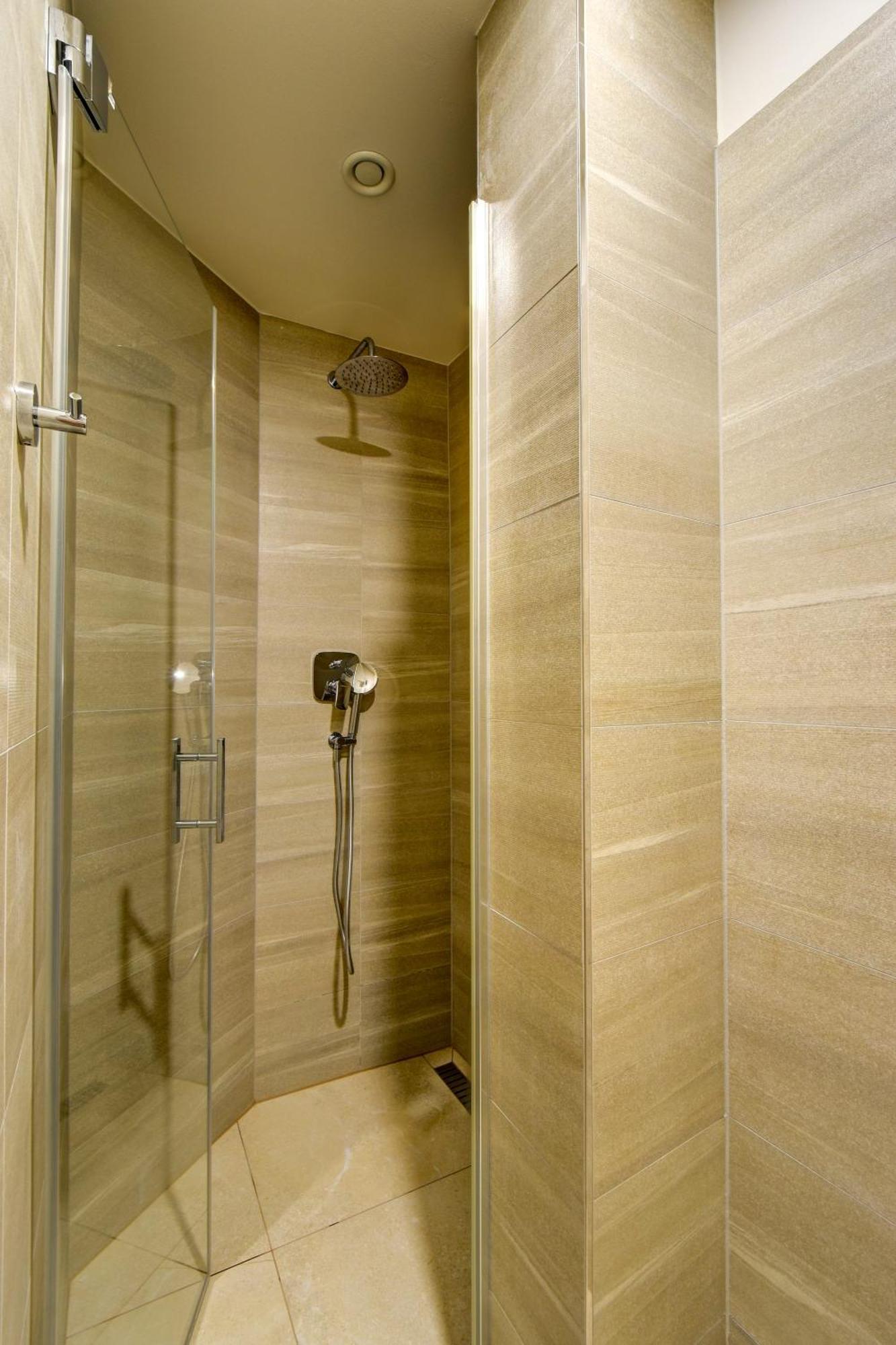 Hotel Karlova 4*